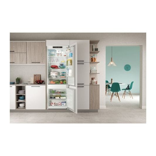 Réfrigérateur combiné intégrable INDESIT IND401